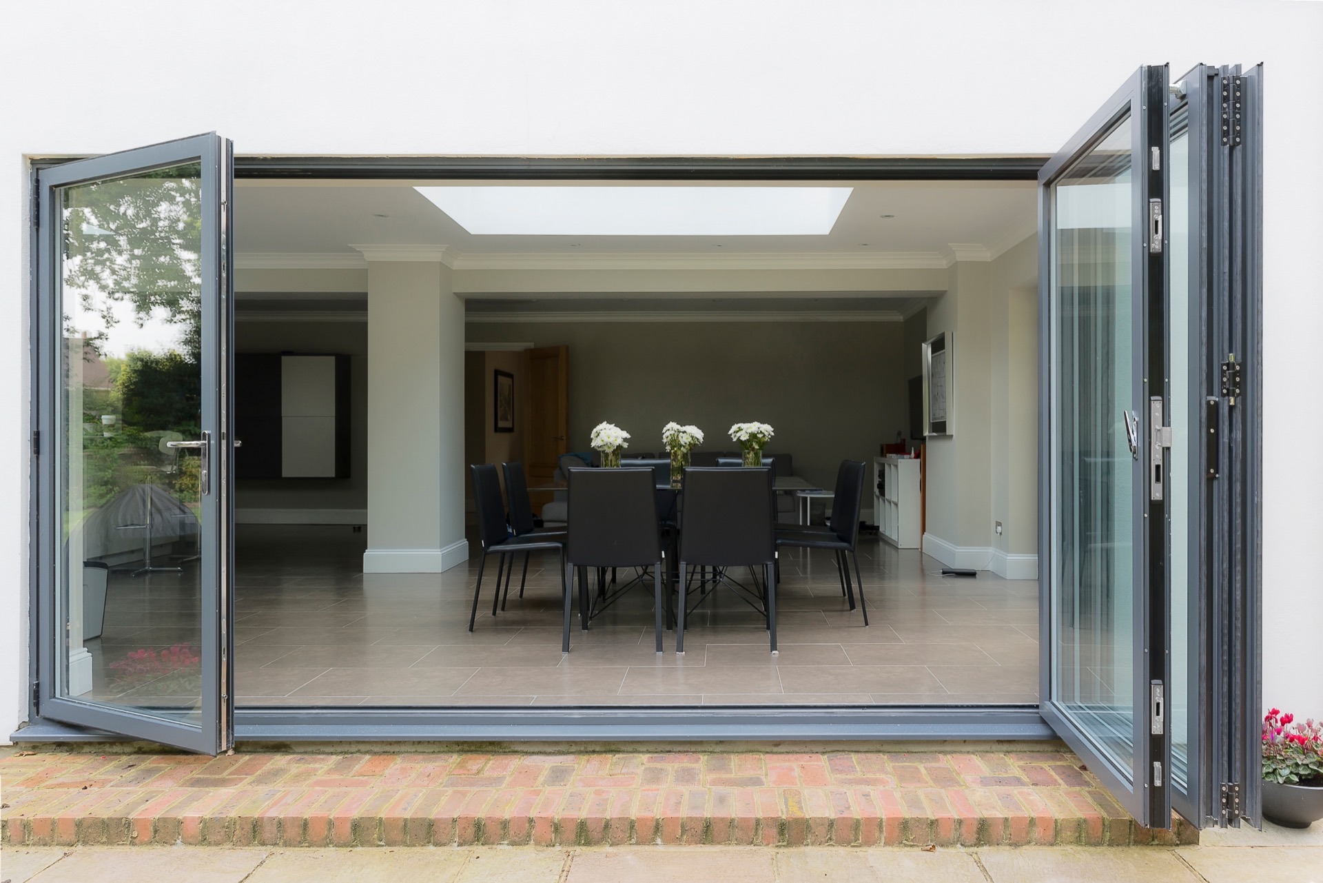 Custom aluminium doors